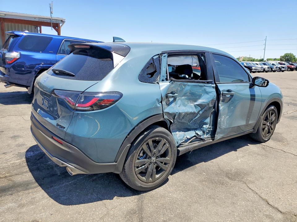 2026 Honda Hr-v VIN 3CZRZ2H58TM758642 COPART salvage auction — SIDE, Co - Public - Salvage Title, sold $10,100 on 2026-07-09 (photo 3)