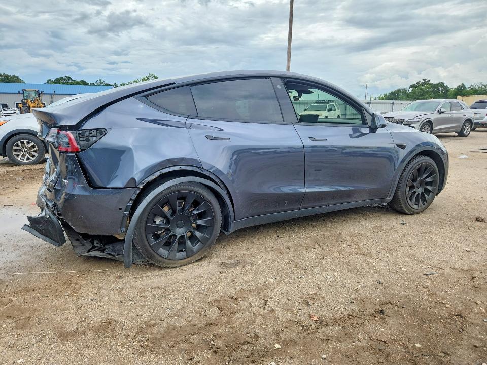 2021 Tesla Model y VIN 5YJYGDEE8MF158653 COPART salvage auction — REAR END, AL - CERT OF TITLE-SALVAGE TITLE (P), sold $9,300 on 2026-07-02 (photo 3)