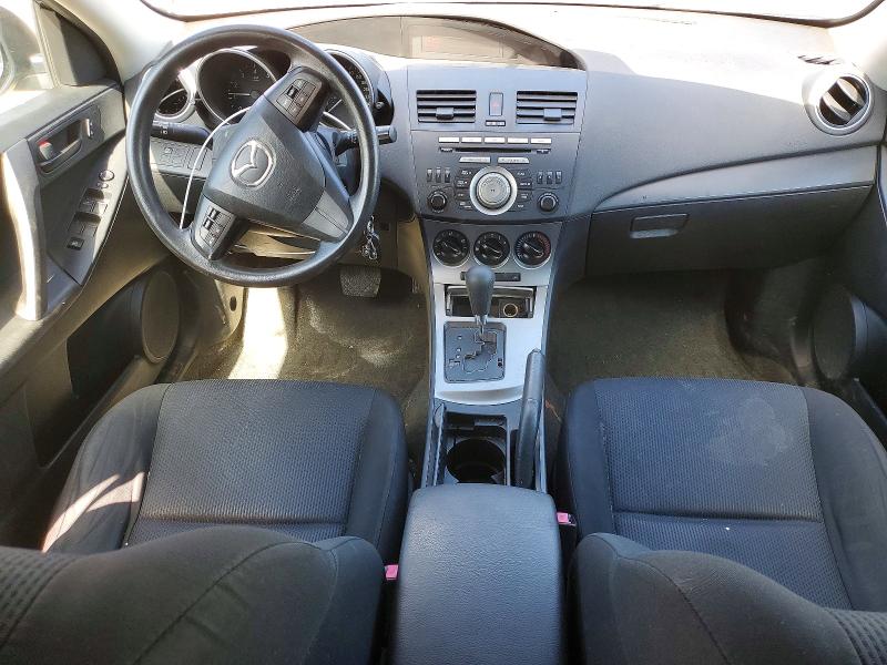 2011 Mazda 3 VIN JM1BL1KF2B1409296 COPART salvage auction — UNDERCARRIAGE, ON - PERMIT NO BRAND - UNFIT, sold $375 on 2026-07-14 (photo 8)