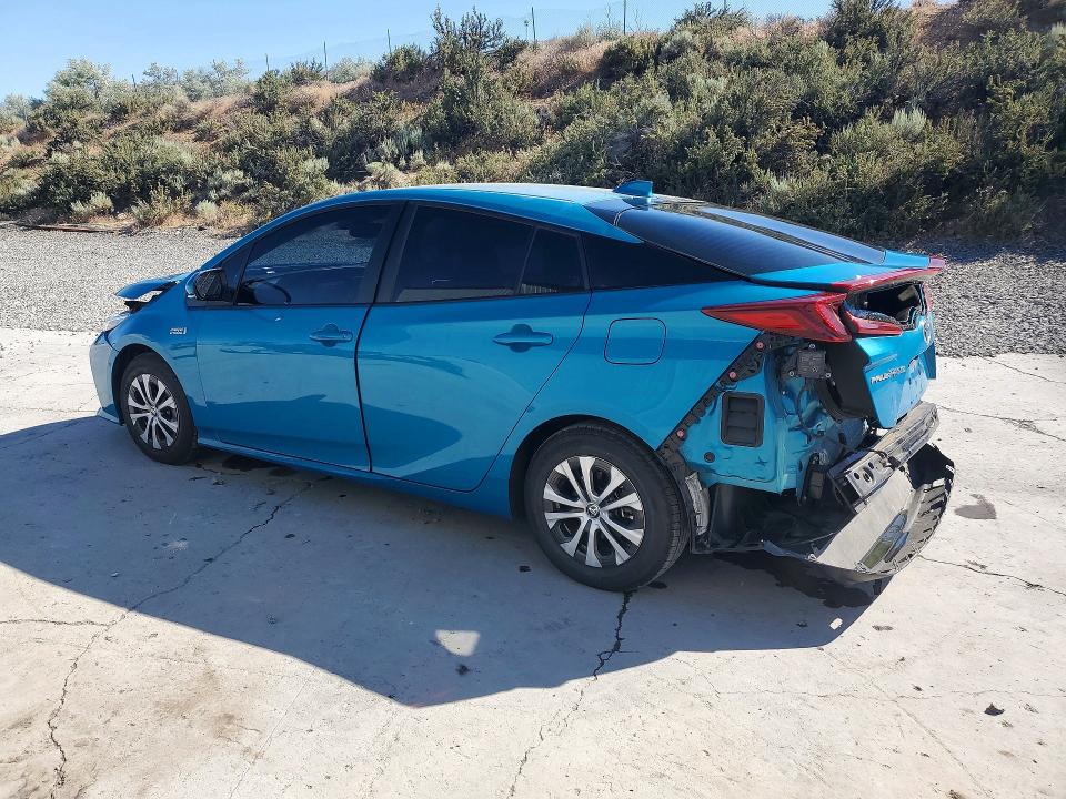 2022 Toyota Prius VIN JTDKAMFP7N3211087 COPART salvage auction — FRONT END, NV - SALVAGE TITLE, sold $9,400 on 2026-07-30 (photo 2)