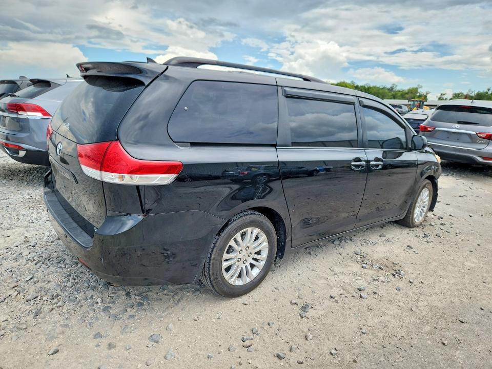 2011 Toyota Sienna VIN 5TDYK3DC1BS055771 COPART salvage auction — FRONT END, Fl - Cert Of Title Slvg Rebuildable, sold $1,350 on 2026-07-06 (photo 3)