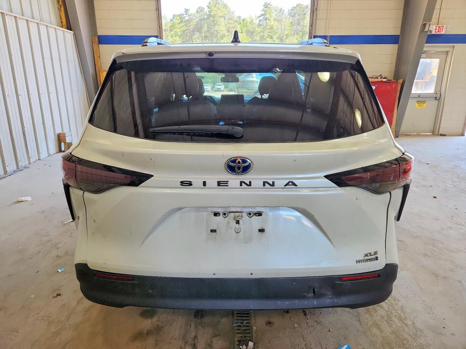 2024 Toyota Sienna VIN 5TDJRKEC2RS183520 COPART salvage auction — REAR END, Va - Cert Of Title - Salvage, sold $18,800 on 2026-07-07 (photo 6)