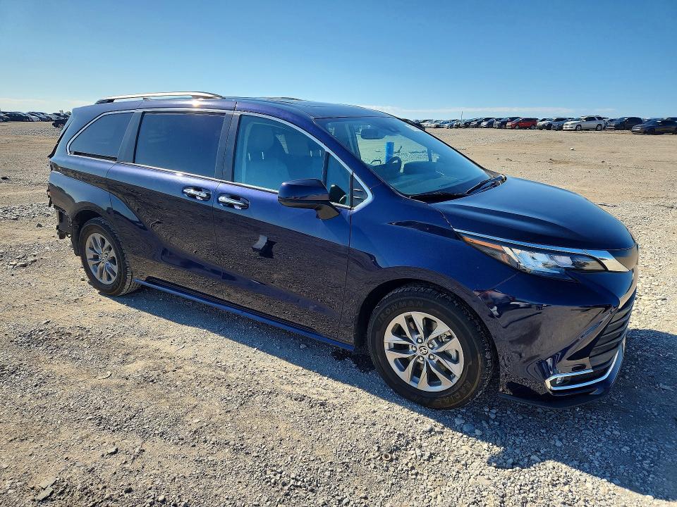 2023 Toyota Sienna VIN 5TDYRKEC4PS160669 COPART salvage auction — REAR END, KY - CERT OF TITLE-SALVAGE, sold $16,800 on 2026-07-30 (photo 4)