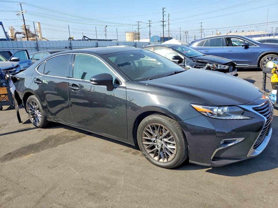 2018 Lexus VIN JTHBK1GG9J2261918 COPART salvage auction — REAR END, Ca - Salvage Certificate, sold $7,800 on 2026-07-29 (photo 4)