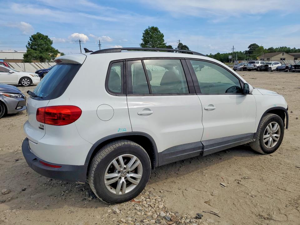 2017 Volkswagen Tiguan VIN WVGBV7AX4HW511553 COPART salvage auction — FRONT END, Md - Cert Of Salvage < 75% Damage, sold $2,250 on 2026-08-11 (photo 3)