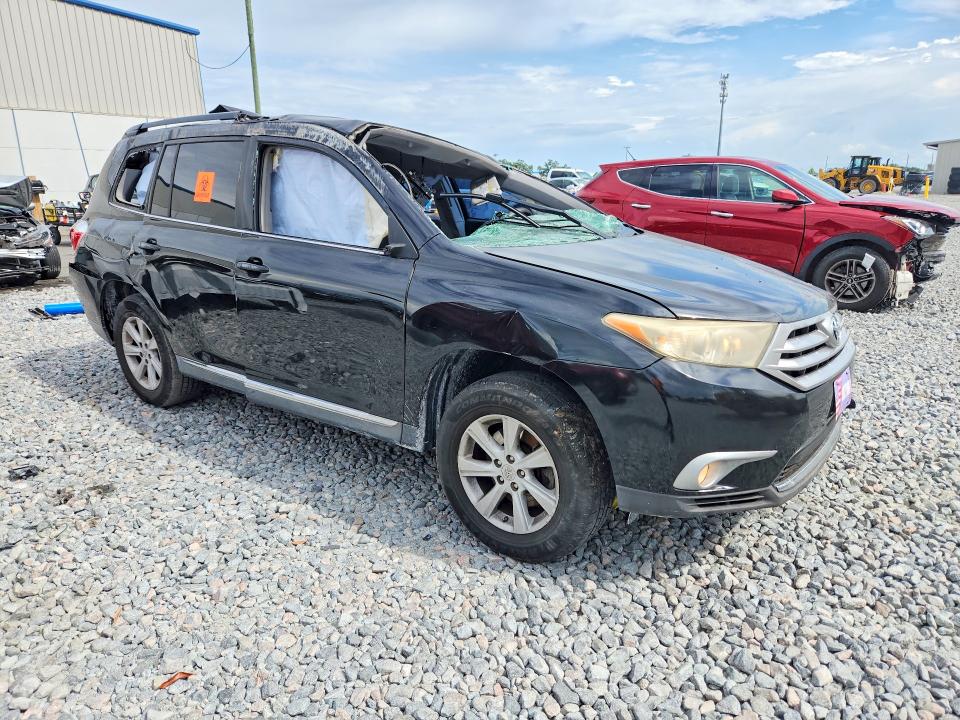 2012 Toyota VIN 5TDBK3EH9CS143050 COPART salvage auction — ROLLOVER, Fl - Cert Of Title Slvg Rebuildable, sold $825 on 2026-07-13 (photo 4)