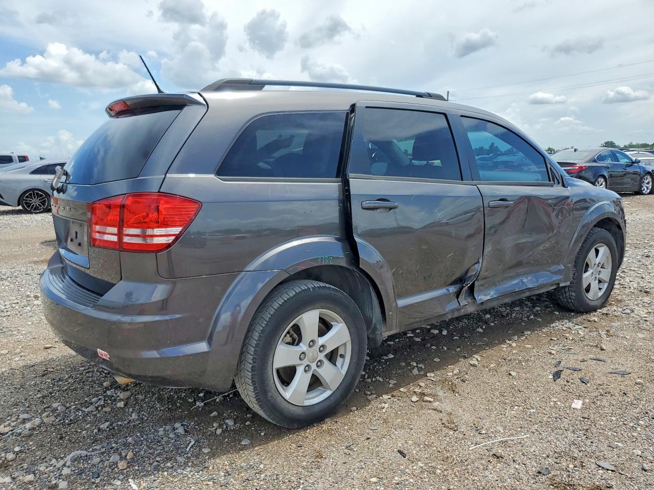 2016 Dodge Journey VIN 3C4PDCAB4GT132454 COPART salvage auction — Side, TX - SALVAGE VEHICLE TITLE, sold $1,200 on 2026-07-09 (photo 3)