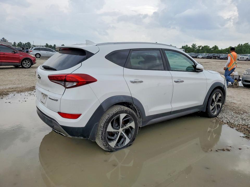 2016 Hyundai Tucson VIN KM8J33A23GU268603 COPART salvage auction — MINOR DENT/SCRATCHES, Tx - Certificate Of Title (P), sold $3,100 on 2026-07-10 (photo 3)