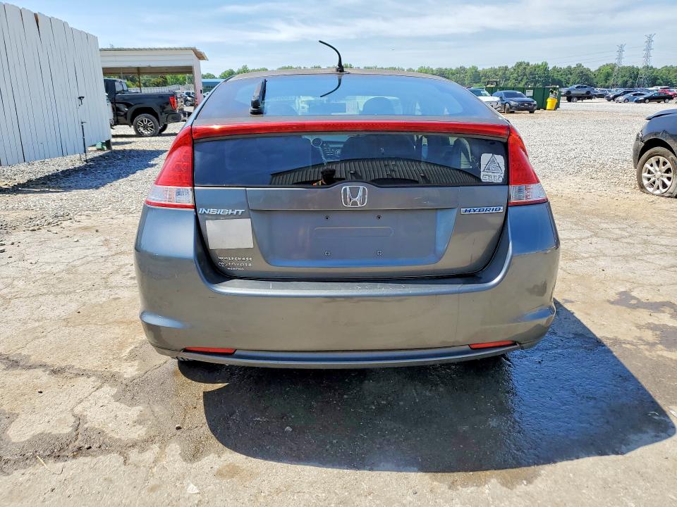 2010 Honda Insight VIN JHMZE2H7XAS017351 COPART salvage auction — NORMAL WEAR, Tn - Salvage Certificate, sold $300 on 2026-07-09 (photo 6)