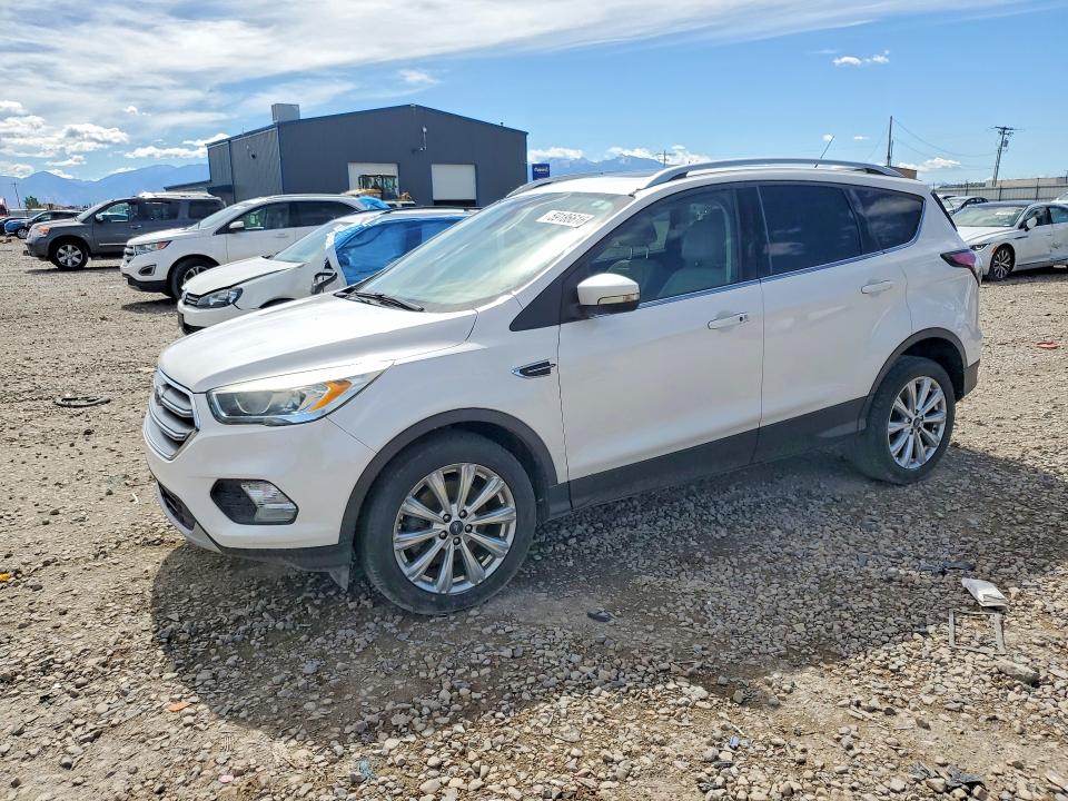 2017 Ford Escape VIN 1FMCU9J97HUE04173 — COPART salvage auction photo