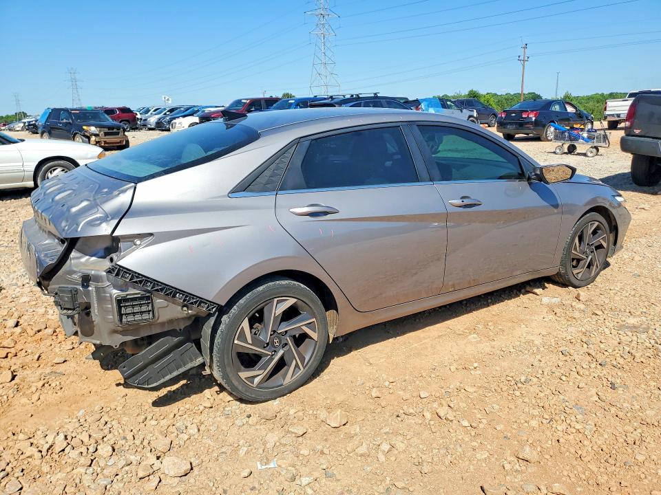 2024 Hyundai Elantra VIN KMHLS4DG7RU732858 COPART salvage auction — REAR END, Nc - Salvage Certificate Of Title, sold $3,200 on 2026-07-27 (photo 3)