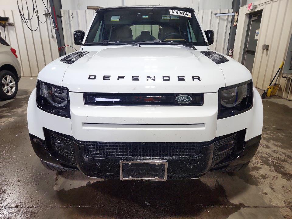 2025 Land rover Defender VIN SALE27EU9S2411448 COPART salvage auction — REAR END, WI - CERT OF TITLE-CLAIM PAID, sold $20,400 on 2026-07-21 (photo 5)