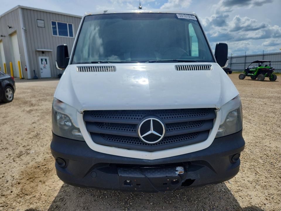 2016 Mercedes-benz Sprinter VIN WD3BE7CD4GP353967 COPART salvage auction — HAIL, AB - BOS - ACTIVE, sold $4,400 on 2026-07-23 (photo 5)