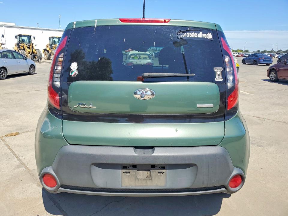 2014 Kia Soul VIN KNDJP3A57E7057290 COPART salvage auction — MINOR DENT/SCRATCHES, Ca - Dis/Dlr/Exp Only Clean Title, sold $1,250 on 2026-07-14 (photo 6)