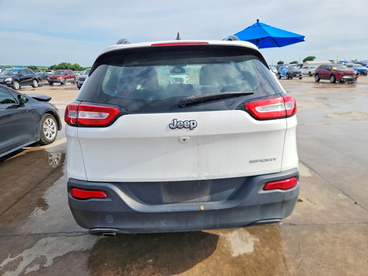 2015 Jeep Cherokee VIN 1C4PJLABXFW761038 COPART salvage auction — Mechanical, TX - CERTIFICATE OF TITLE, sold $900 on 2026-07-06 (photo 6)