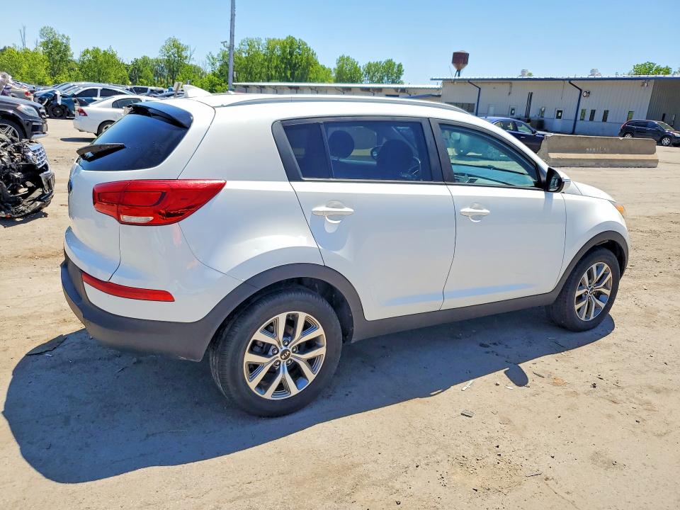 2015 Kia VIN KNDPB3AC3F7687929 COPART salvage auction — NORMAL WEAR, Wv - Certificate Of Title, sold $1,700 on 2026-07-02 (photo 3)