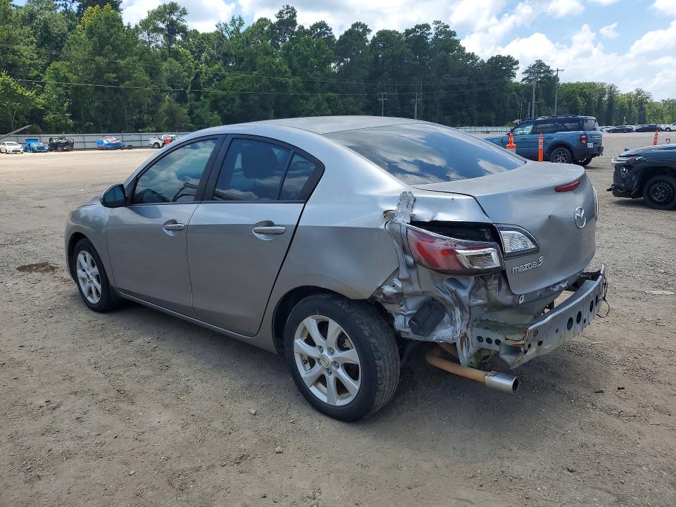 2011 Mazda 3 VIN JM1BL1VF6B1358168 COPART salvage auction — REAR END, LA - NON PUBLIC CLEAN TITLE, sold $325 on 2026-07-18 (photo 2)