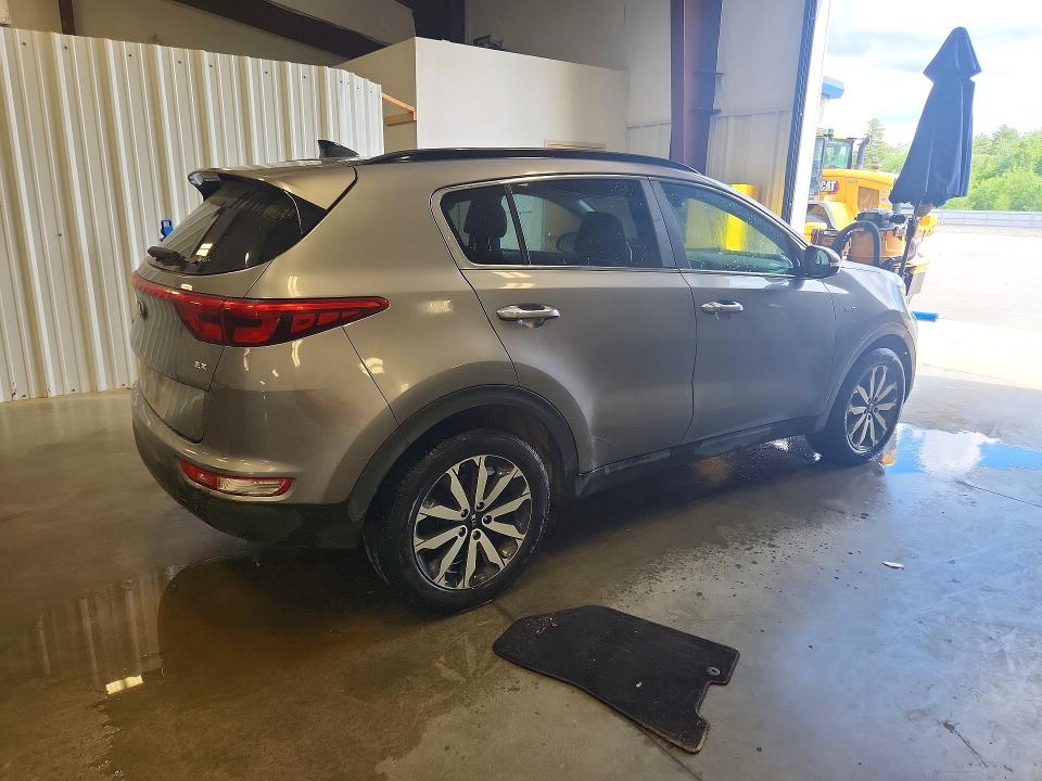 2018 Kia Sportage VIN KNDPNCAC7J7422740 COPART salvage auction — FRONT END, WV - CERTIFICATE OF TITLE, sold $3,500 on 2026-08-02 (photo 3)