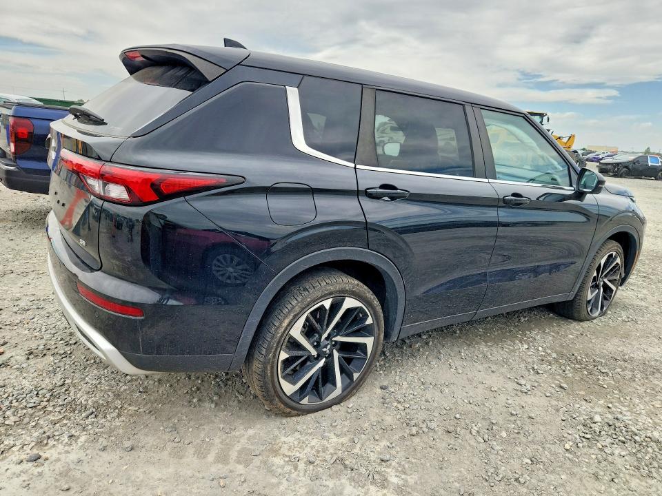 2024 Mitsubishi Outlander VIN JA4J4VA82RZ054414 COPART salvage auction — UNDERCARRIAGE, Co - Salvage Title, sold $10,500 on 2026-07-07 (photo 3)