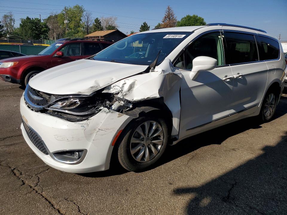 2018 Chrysler Pacifica VIN 2C4RC1BG4JR120504 COPART salvage auction — FRONT END, Co - Salvage Title, sold $275 on 2026-07-28 (photo 1)