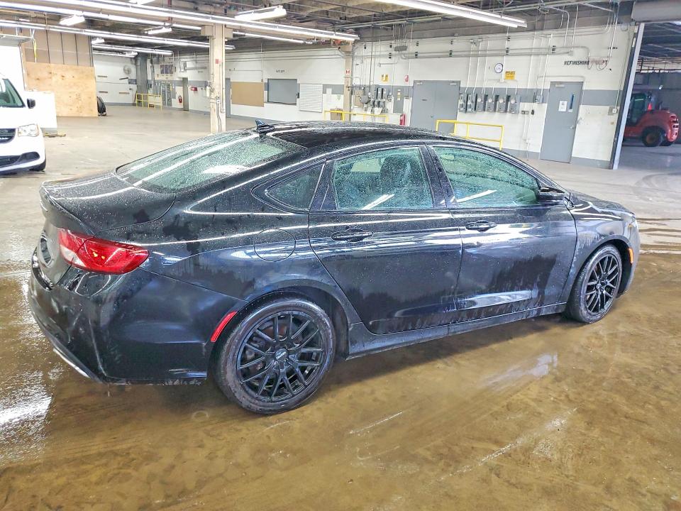 2016 Chrysler 200 VIN 1C3CCCBB5GN172627 COPART salvage auction — MINOR DENT/SCRATCHES, IL - CERTIFICATE OF TITLE, sold $1,400 on 2026-07-09 (photo 3)