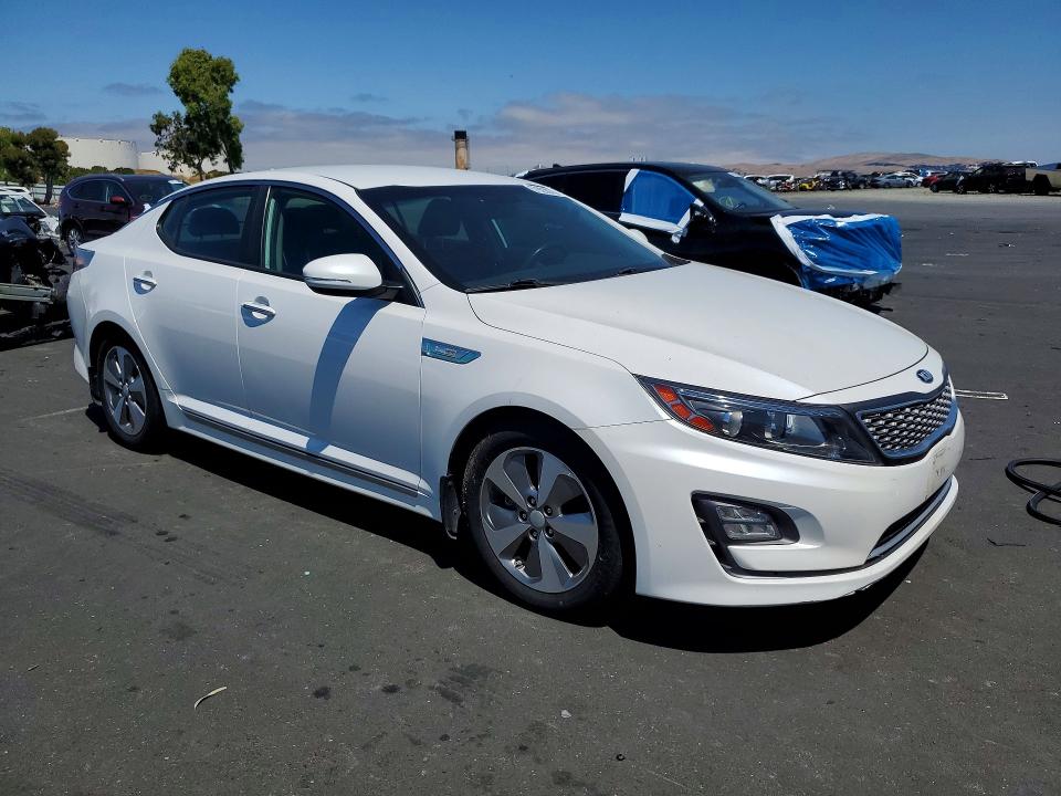 2015 Kia Optima hybrid VIN KNAGN4ADXF5083082 COPART salvage auction — MINOR DENT/SCRATCHES, Ca - Dis/Dlr/Exp Only Clean Title, sold $925 on 2026-07-06 (photo 4)