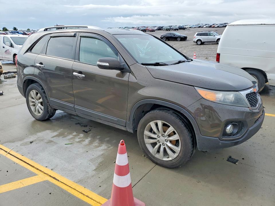 2011 Kia Sorento VIN 5XYKU3A14BG147389 COPART salvage auction — FRONT END, Ky - Cert Of Title-Salvage, sold $1,700 on 2026-07-09 (photo 4)