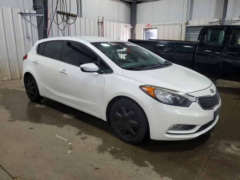 2016 Kia Forte VIN KNAFX5A88G5529018 COPART salvage auction — SIDE, Mn - Cert Of Title-Prior Salvage, sold $225 on 2026-07-28 (photo 4)