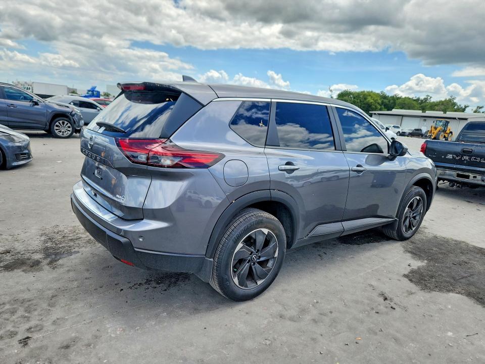 2025 Nissan Rogue VIN JN8BT3BA6SW345352 COPART salvage auction — FRONT END, Fl - Cert Of Title Slvg Rebuildable, sold $2,600 on 2026-07-27 (photo 3)