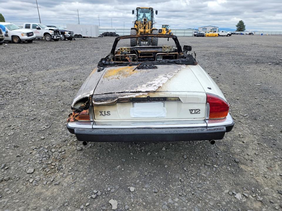 1989 Jaguar Xj series VIN SAJNV4844KC152033 COPART salvage auction — BURN, WA - BILL OF SALE, sold $30 on 2026-07-08 (photo 6)