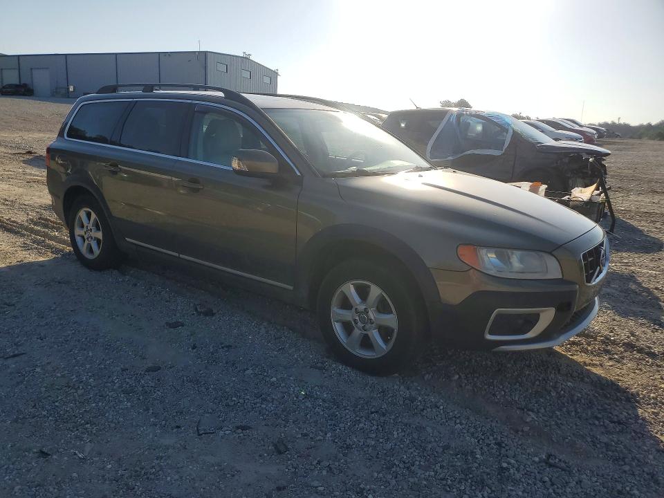 2010 Volvo Xc70 VIN YV4982BZ0A1086751 COPART salvage auction — REAR END, NC - SALVAGE CERTIFICATE OF TITLE, sold $475 on 2026-07-29 (photo 4)