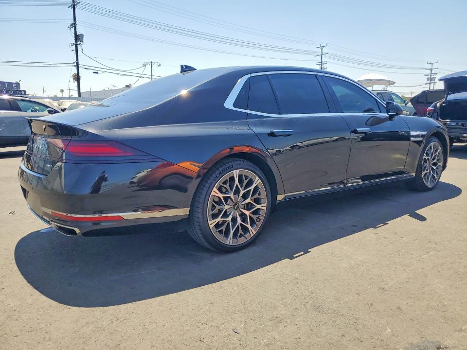 2025 Genesis G90 VIN KMTFC4SD6SU049774 COPART salvage auction — MINOR DENT/SCRATCHES, CA - SALVAGE CERTIFICATE (P), sold $52,000 on 2026-07-27 (photo 3)