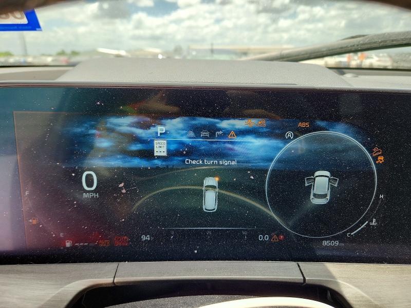 2025 Kia Telluride VIN 5XYP5DGC1SG671469 COPART salvage auction — FRONT END, Tx - Salvage Vehicle Title, sold $70 on 2026-07-30 (photo 9)