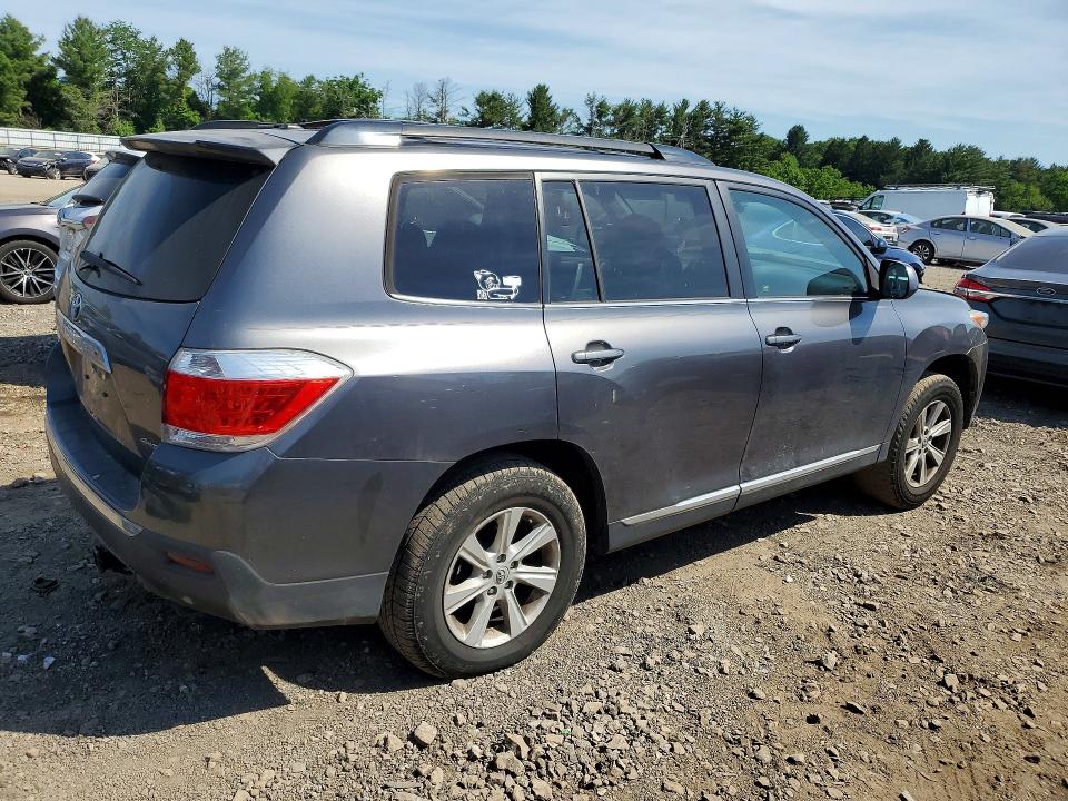 2012 Toyota Highlander VIN 5TDBK3EHXCS161153 COPART salvage auction — FRONT END, MD - CERT OF SALVAGE > 75% DAMAGE, sold $4,400 on 2026-07-27 (photo 3)