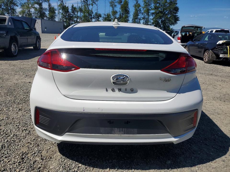 2020 Hyundai Ioniq VIN KMHC65LC9LU210121 COPART salvage auction — MINOR DENT/SCRATCHES, WA - BILL OF SALE, sold $6,700 on 2026-07-20 (photo 6)