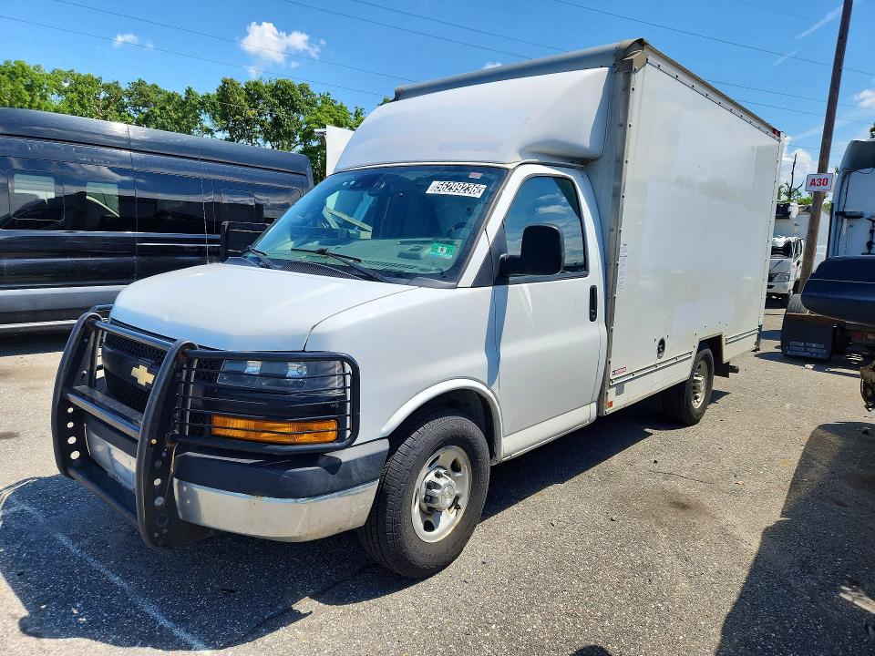 2019 Chevrolet Express 3500 VIN 1GB0GRFP2K1189059 COPART salvage auction — MINOR DENT/SCRATCHES, NJ - CERTIFICATE OF TITLE, sold $1,000 on 2026-07-09 (photo 1)