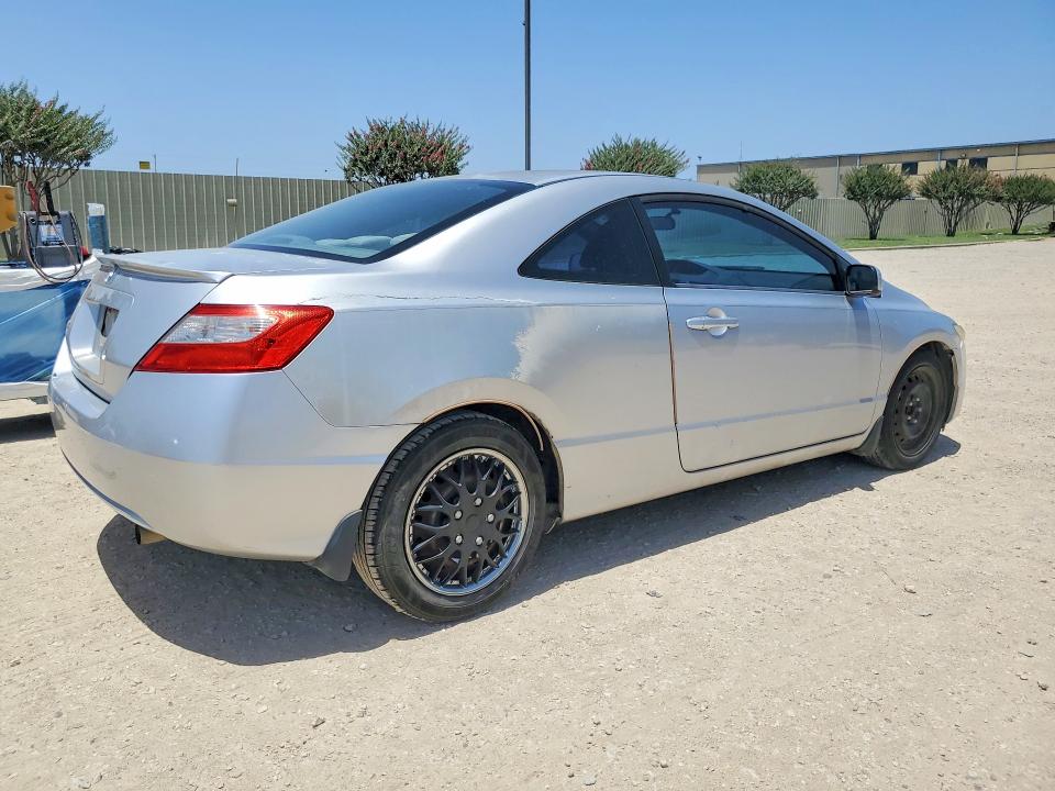 2010 Honda Civic VIN 2HGFG1B68AH520474 COPART salvage auction — NORMAL WEAR, Tx - Certificate Of Title, sold $925 on 2026-07-09 (photo 3)