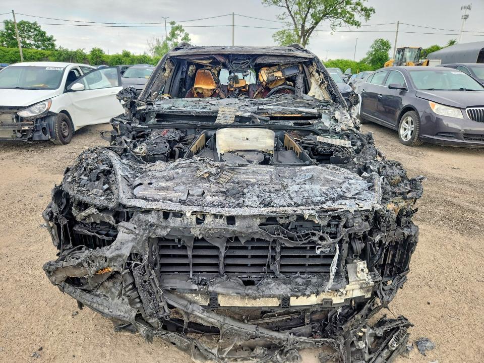 2019 Porsche Cayene VIN WP1AA2AY9KDA02924 COPART salvage auction — BURN, Qc - Irrecuperable, sold $1,800 on 2026-07-21 (photo 5)