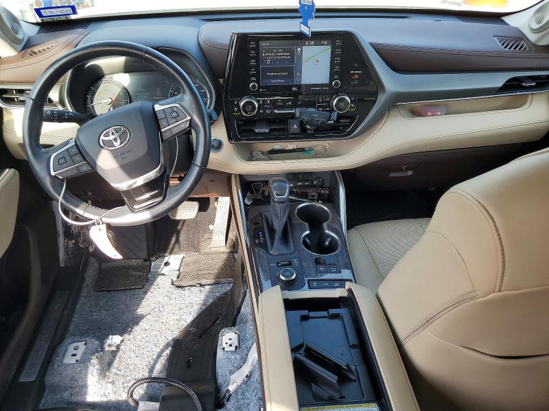 2020 Toyota Highlander VIN 5TDDZRBH9LS028265 COPART salvage auction — MINOR DENT/SCRATCHES, TX - SALVAGE VEHICLE TITLE, sold $13,200 on 2026-07-27 (photo 8)