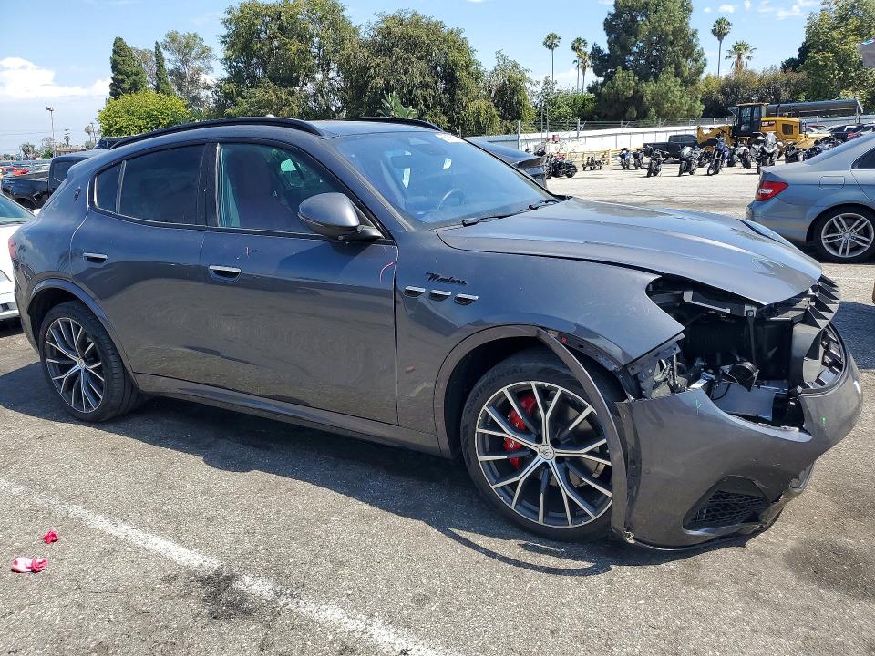 2023 Maserati VIN ZN682AVM5P7433781 COPART salvage auction — FRONT END, Ca - Salvage Certificate, sold $26,750 on 2026-08-07 (photo 4)