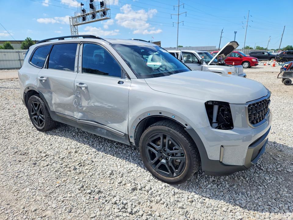 2023 Kia Telluride VIN 5XYP3DGC2PG327002 COPART salvage auction — SIDE, Salvage Title, sold $3,600 on 2026-07-21 (photo 4)