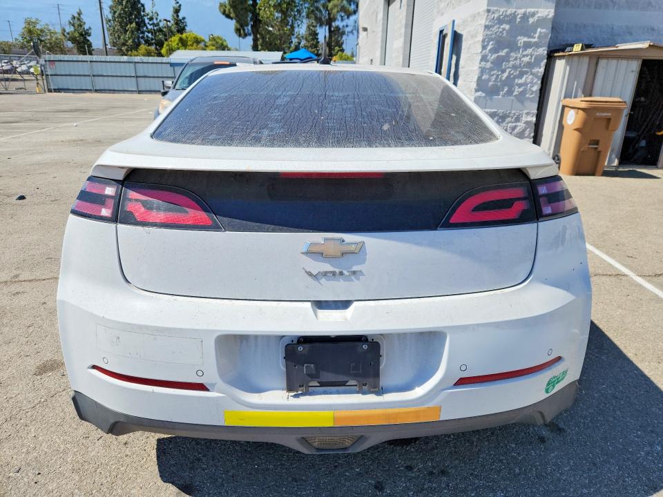 2014 Chevrolet VIN 1G1RE6E4XEU138001 COPART salvage auction — MECHANICAL, Ca - Dis/Dlr/Exp Only Clean Title, sold $1,300 on 2026-07-09 (photo 6)