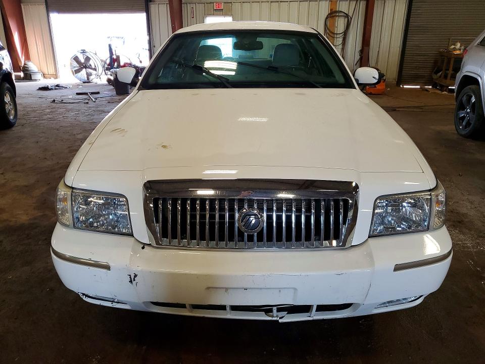 2008 Mercury Grand marquis VIN 2MEHM75VX8X609919 COPART salvage auction — FRONT END, Mi - Certificate Of Title, sold $400 on 2026-07-31 (photo 5)