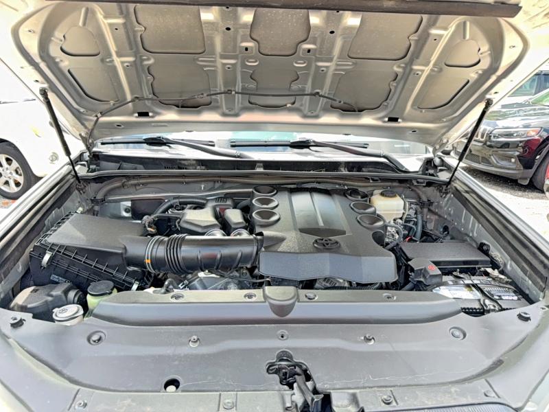 2014 Toyota 4runner VIN JTEZU5JR7E5073801 COPART salvage auction — NORMAL WEAR, Mo - Salvage Certificate Of Title (P), sold $12,600 on 2026-07-07 (photo 7)