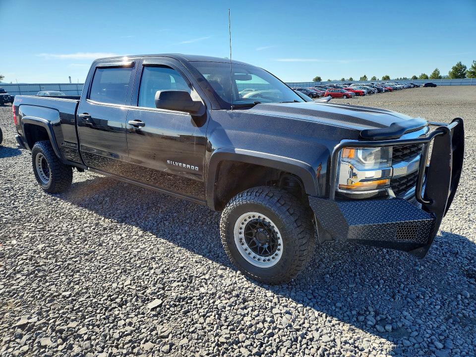 2018 Chevrolet VIN 1GCUKNEC2JF102507 COPART salvage auction — NORMAL WEAR, Fl - Certificate Of Title, sold $7,100 on 2026-08-19 (photo 4)