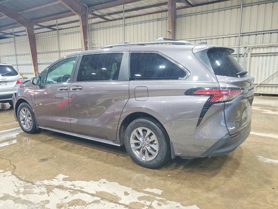 2022 Toyota Sienna VIN 5TDYRKEC6NS130277 COPART salvage auction — FRONT END, LA - CERT OF TITLE-SALVAGE, sold $6,500 on 2026-07-24 (photo 2)