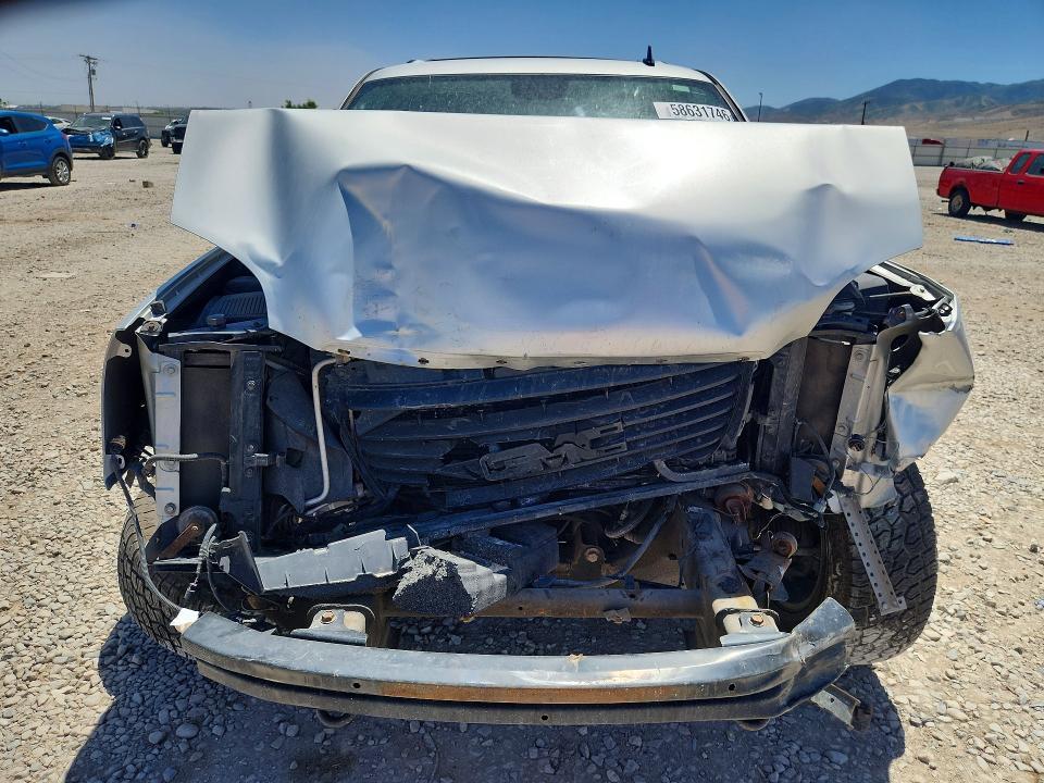 2010 Gmc Yukon VIN 1GKUKKE3XAR161628 COPART salvage auction — FRONT END, Ut - Salvage Certificate, sold $350 on 2026-08-21 (photo 5)