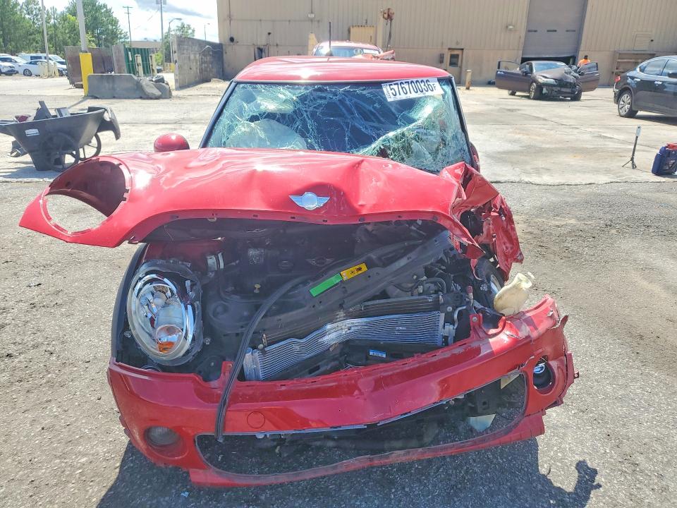 2011 Mini VIN WMWSU3C54BT094291 COPART salvage auction — ALL OVER, SC - CERT OF TITLE-SALVAGE, sold $175 on 2026-07-24 (photo 5)