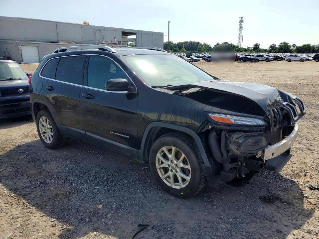 2017 Jeep Cherokee VIN 1C4PJMCS8HW569039 COPART salvage auction — FRONT END, Va - Cert Of Title - Salvage, sold $700 on 2026-07-29 (photo 4)