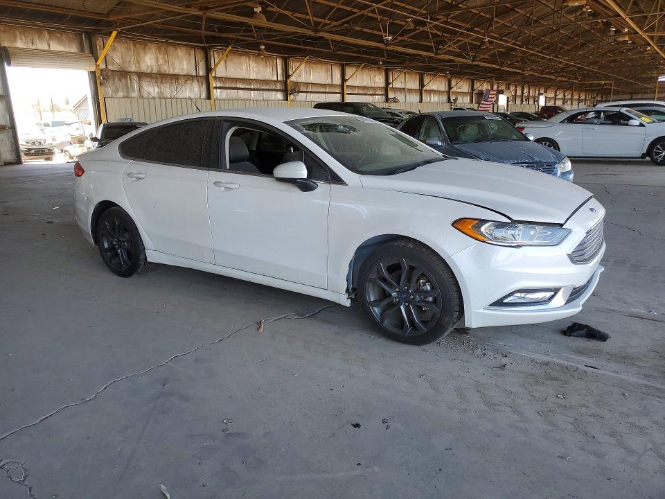 2018 Ford Fusion VIN 3FA6P0HD2JR267340 COPART salvage auction — MINOR DENT/SCRATCHES, Az - Cert Of Title-Restored Salvage, sold $1,400 on 2026-07-06 (photo 4)